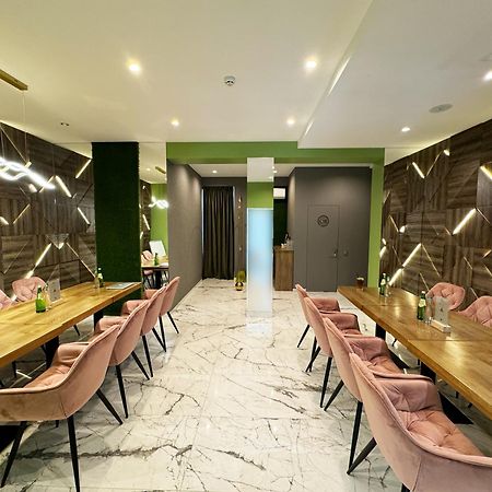 Hide Park Hotel 文尼察 外观 照片