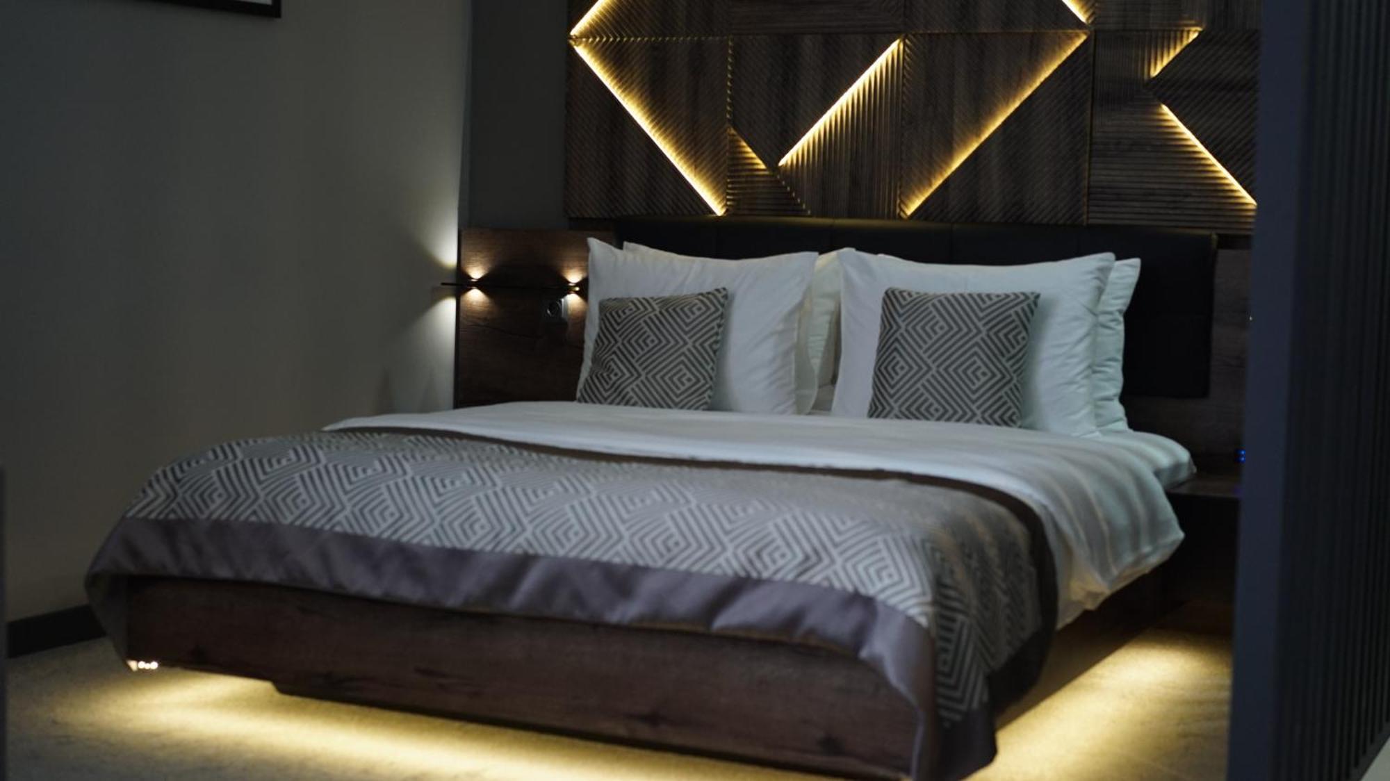 Hide Park Hotel 文尼察 外观 照片