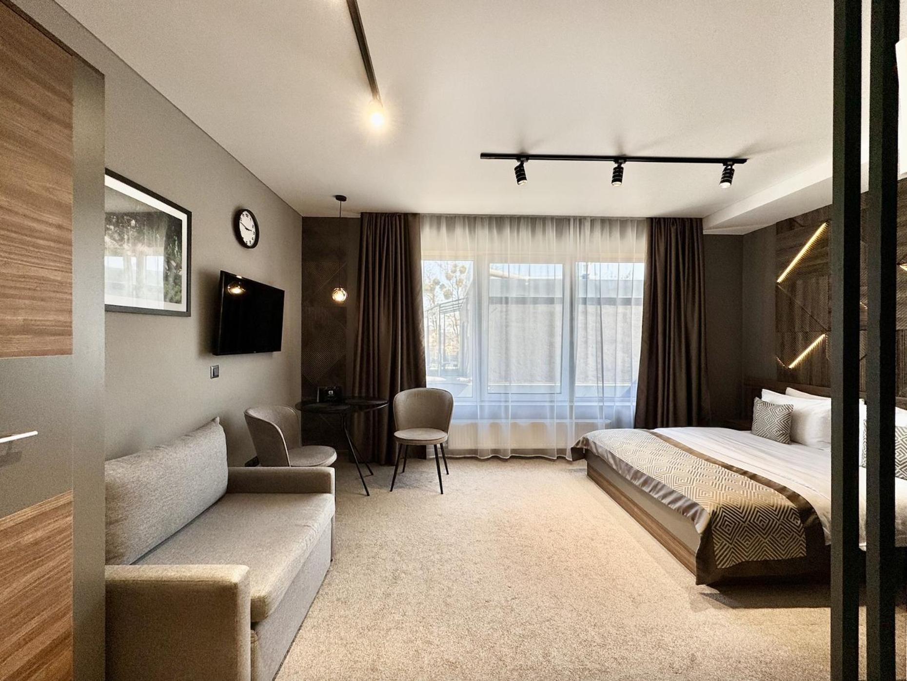 Hide Park Hotel 文尼察 外观 照片