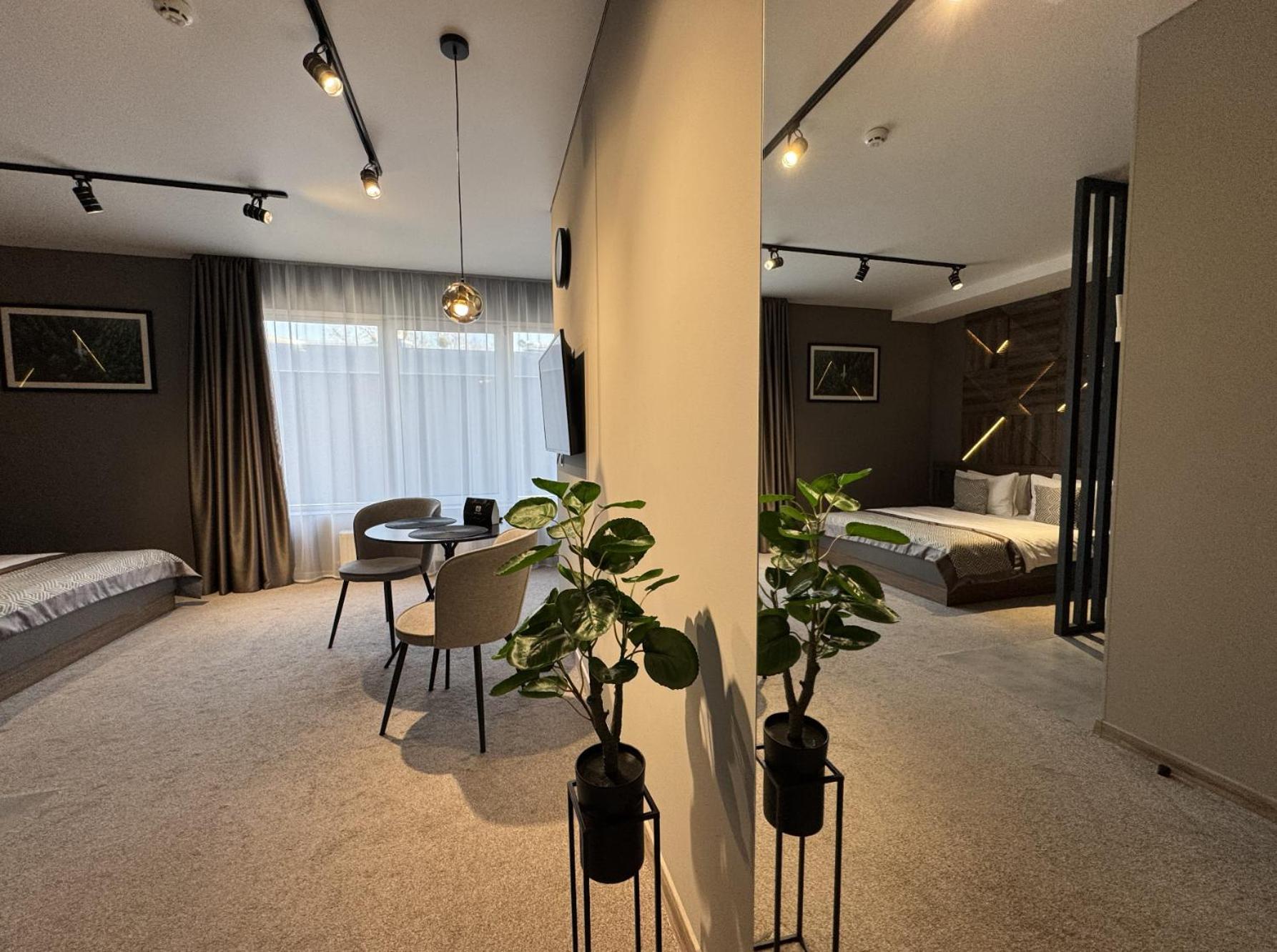 Hide Park Hotel 文尼察 外观 照片